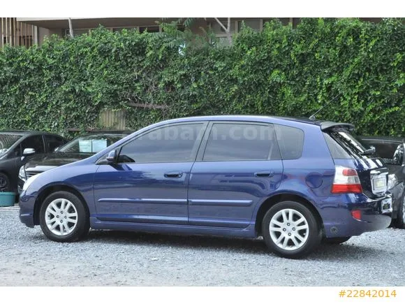 Honda Civic 1.6 i ES Image 2